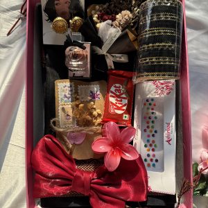 গিফ্ট হ্যাম্পার (ব্লাক কম্বো)