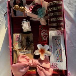 গিফ্ট হ্যাম্পার (মেরুন কম্বো)